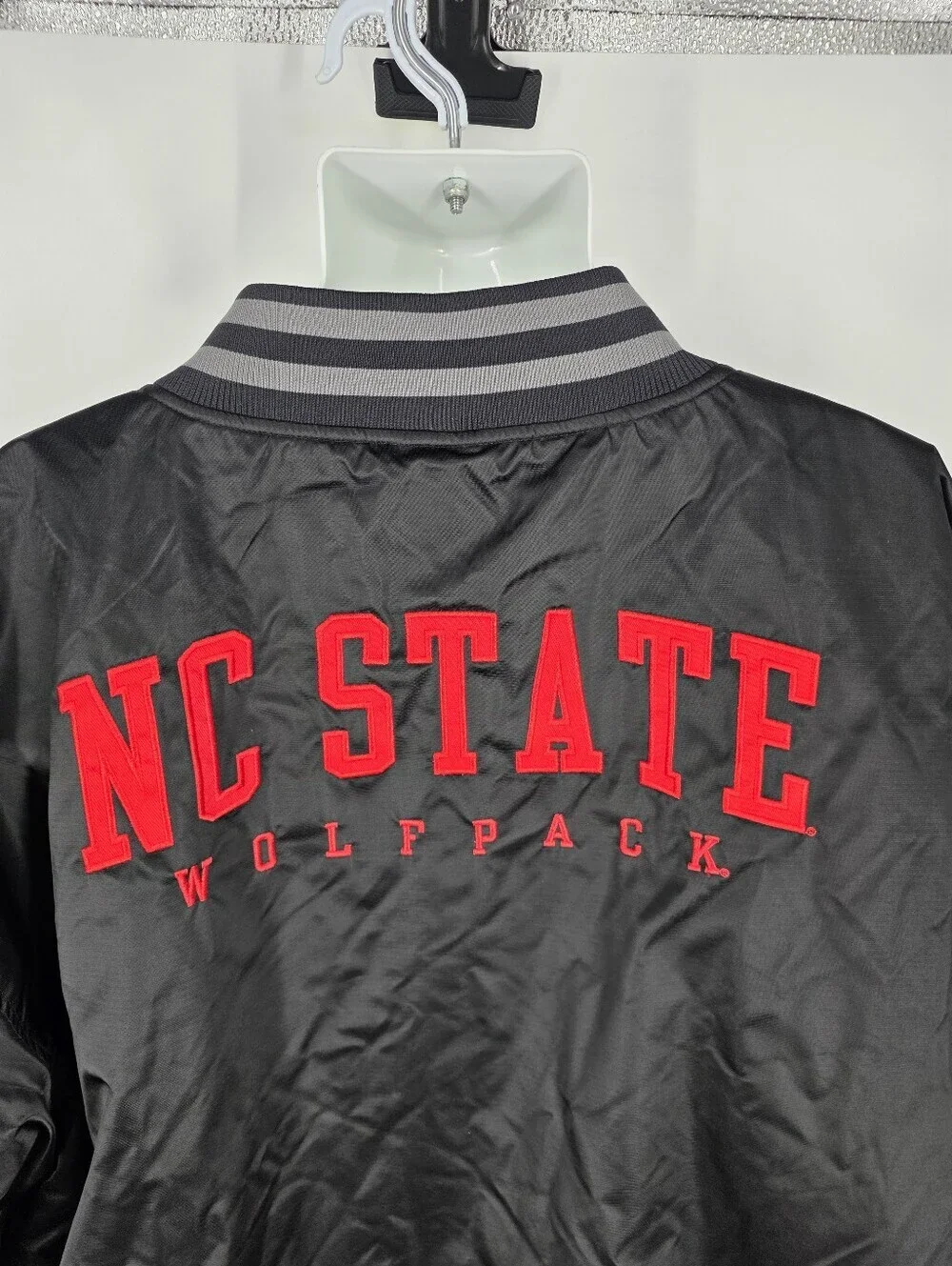 Rivalry Threads NC State Wolfpack Black Satin Bomber Jacket NWT 2XL